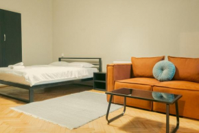 Old Town cozy studio